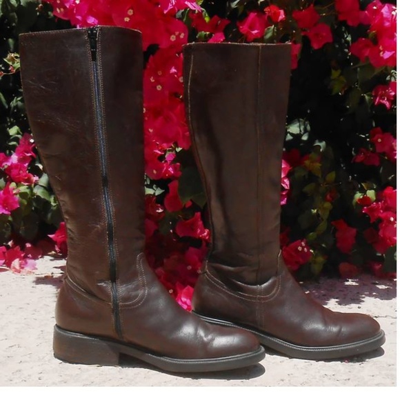 J. Crew Shoes - 🔥J Crew boots size 9
